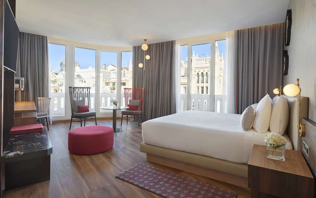 Hyatt Centric Gran Via Madrid 3
