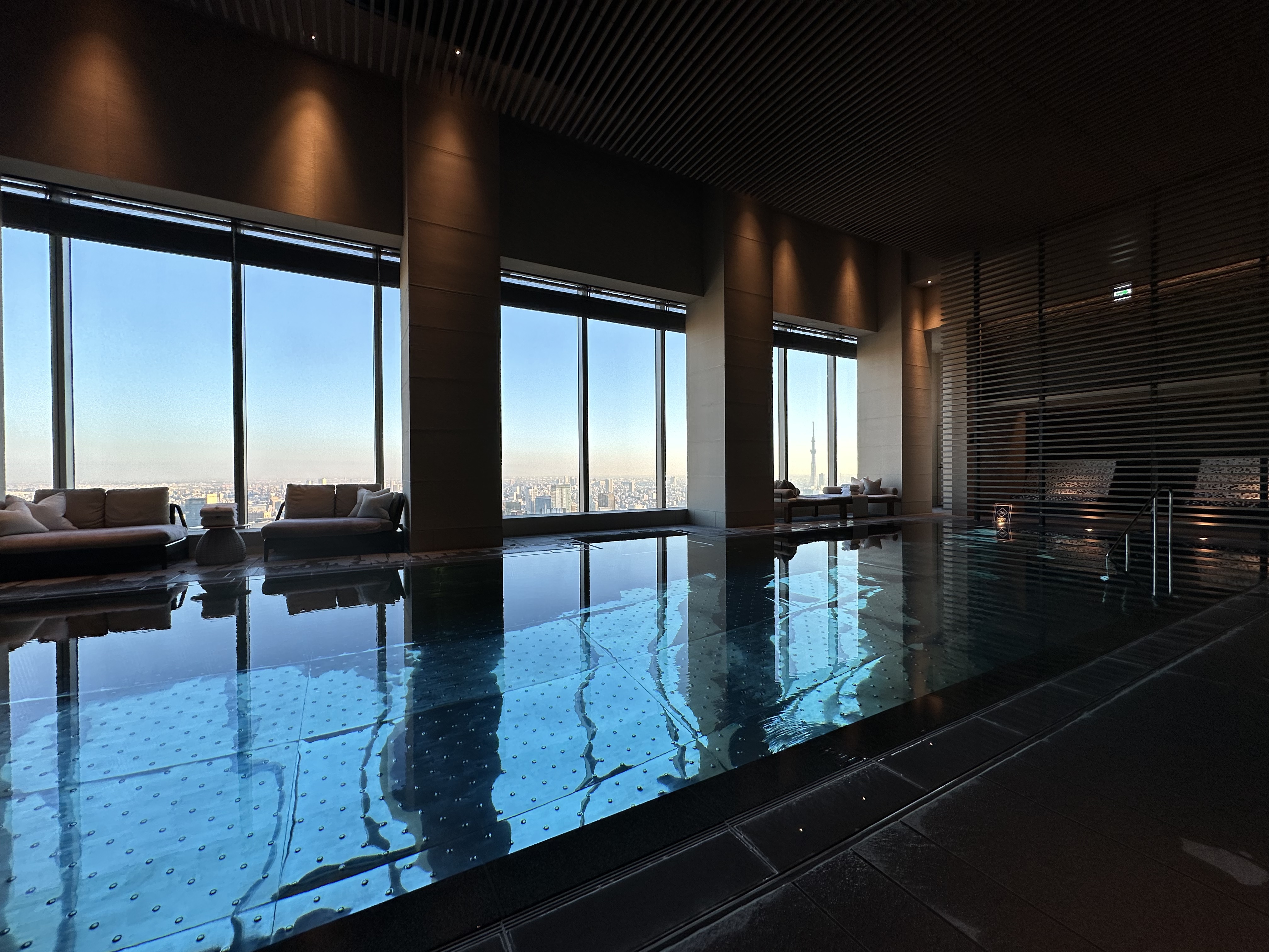 Four Seasons Hotel Tokyo at Otemachi 2
