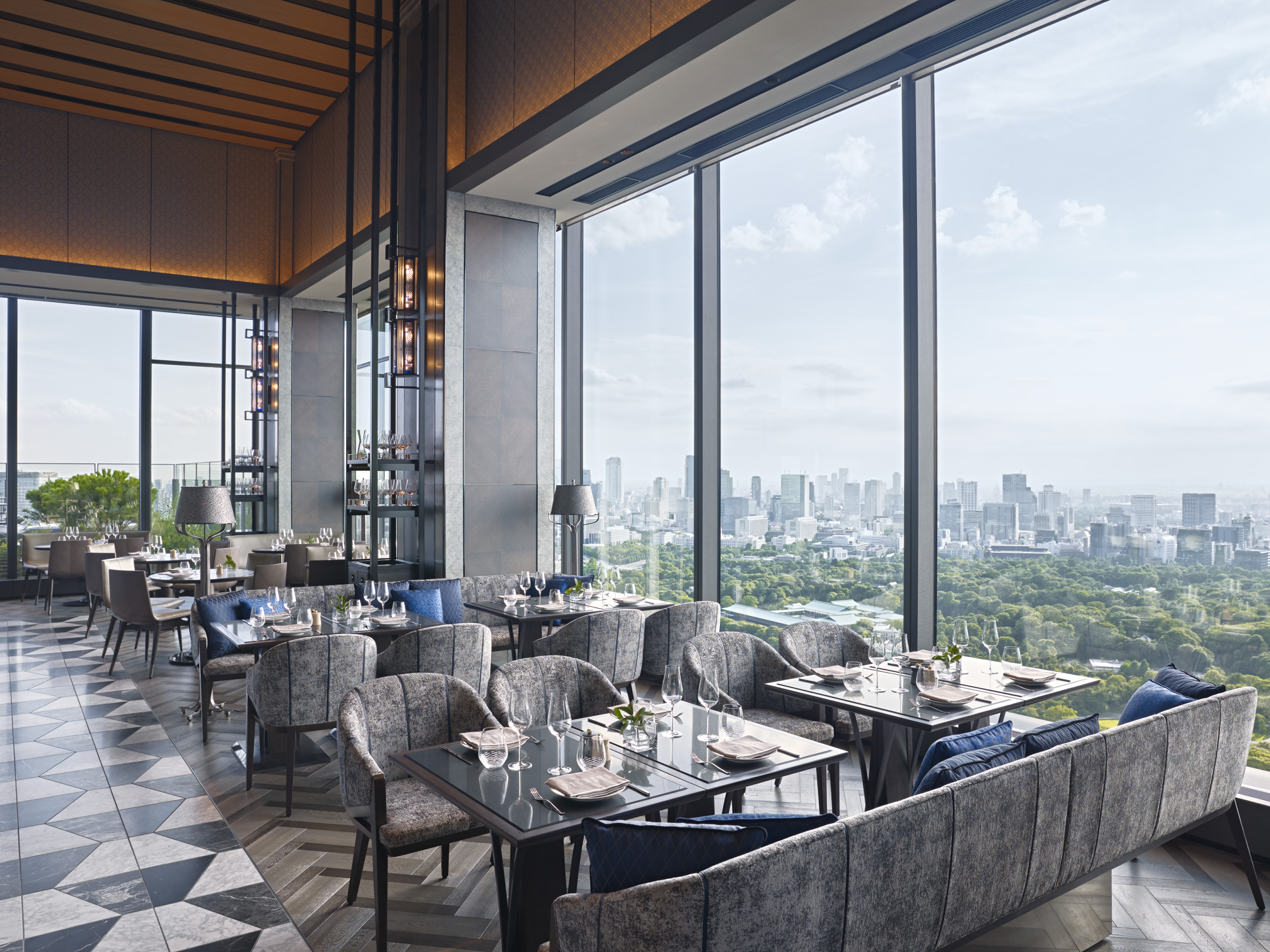 Four Seasons Hotel Tokyo at Otemachi 7