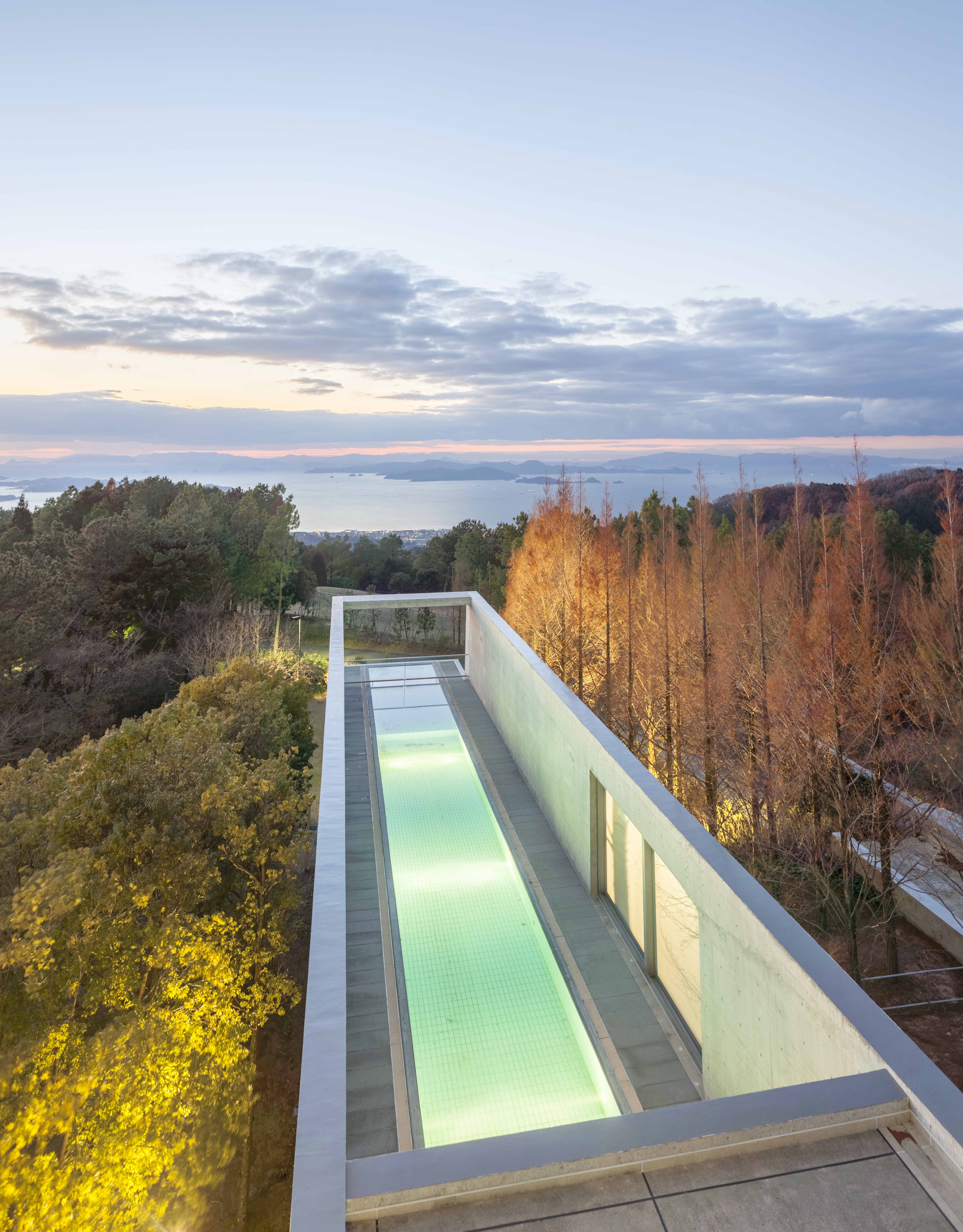 SETOUCH RETREAT by Onko Chishin
