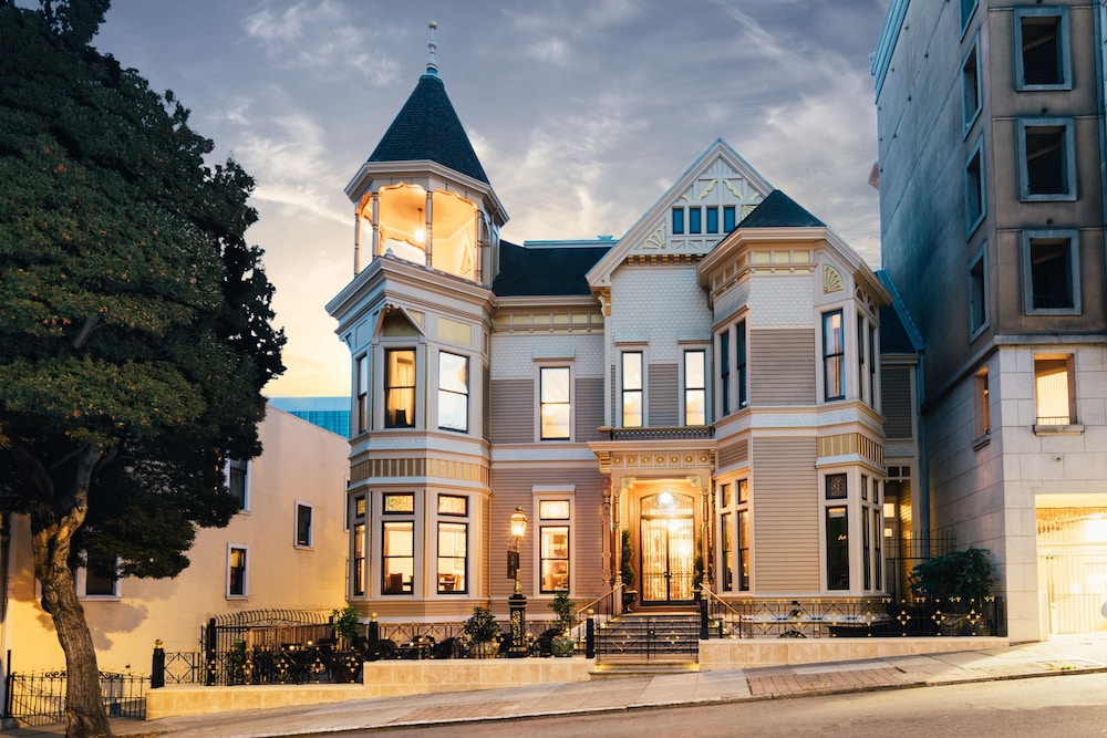 Neighbourgood Sutter Mansion 3