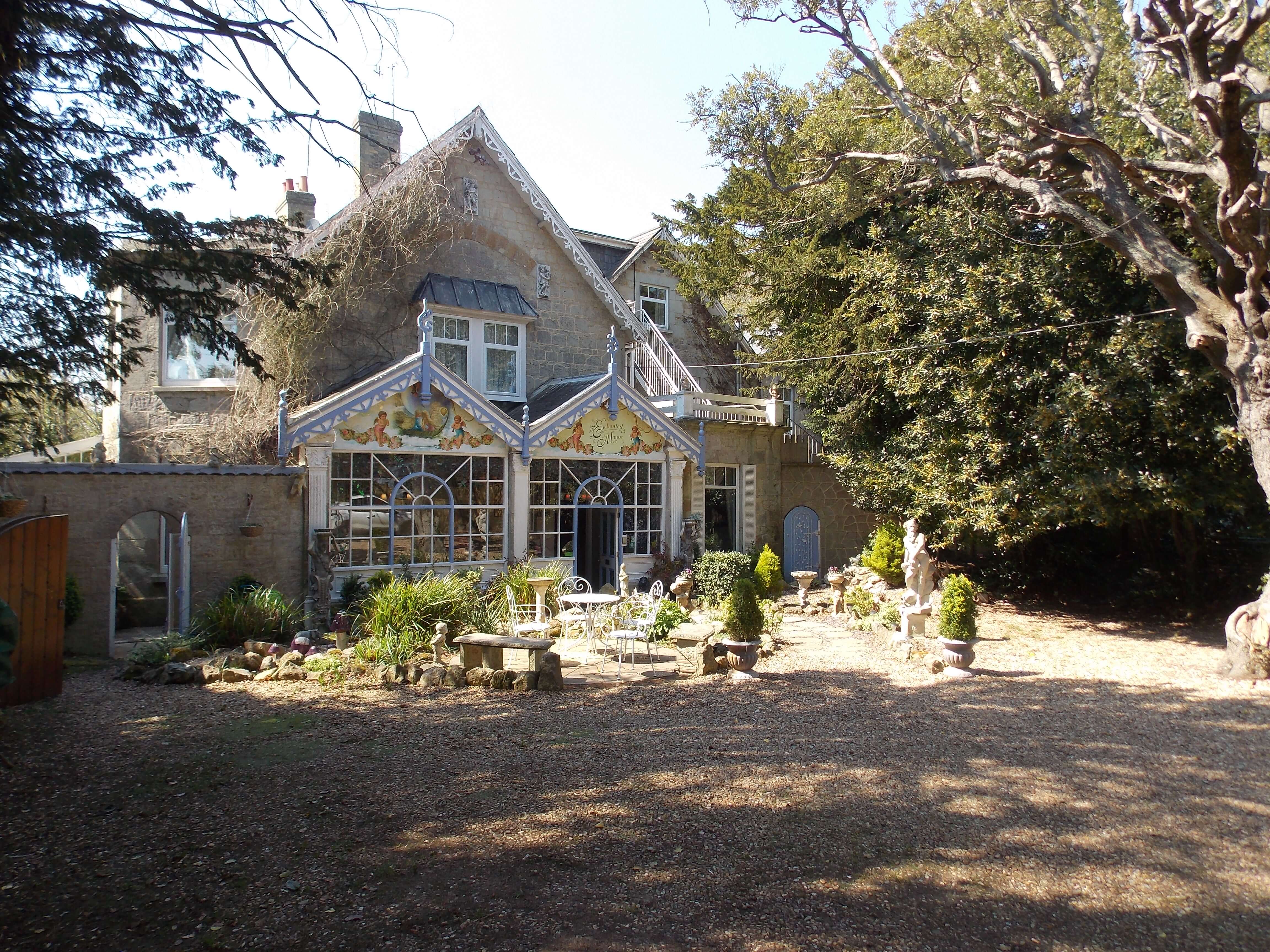 Enchanted Manor 4