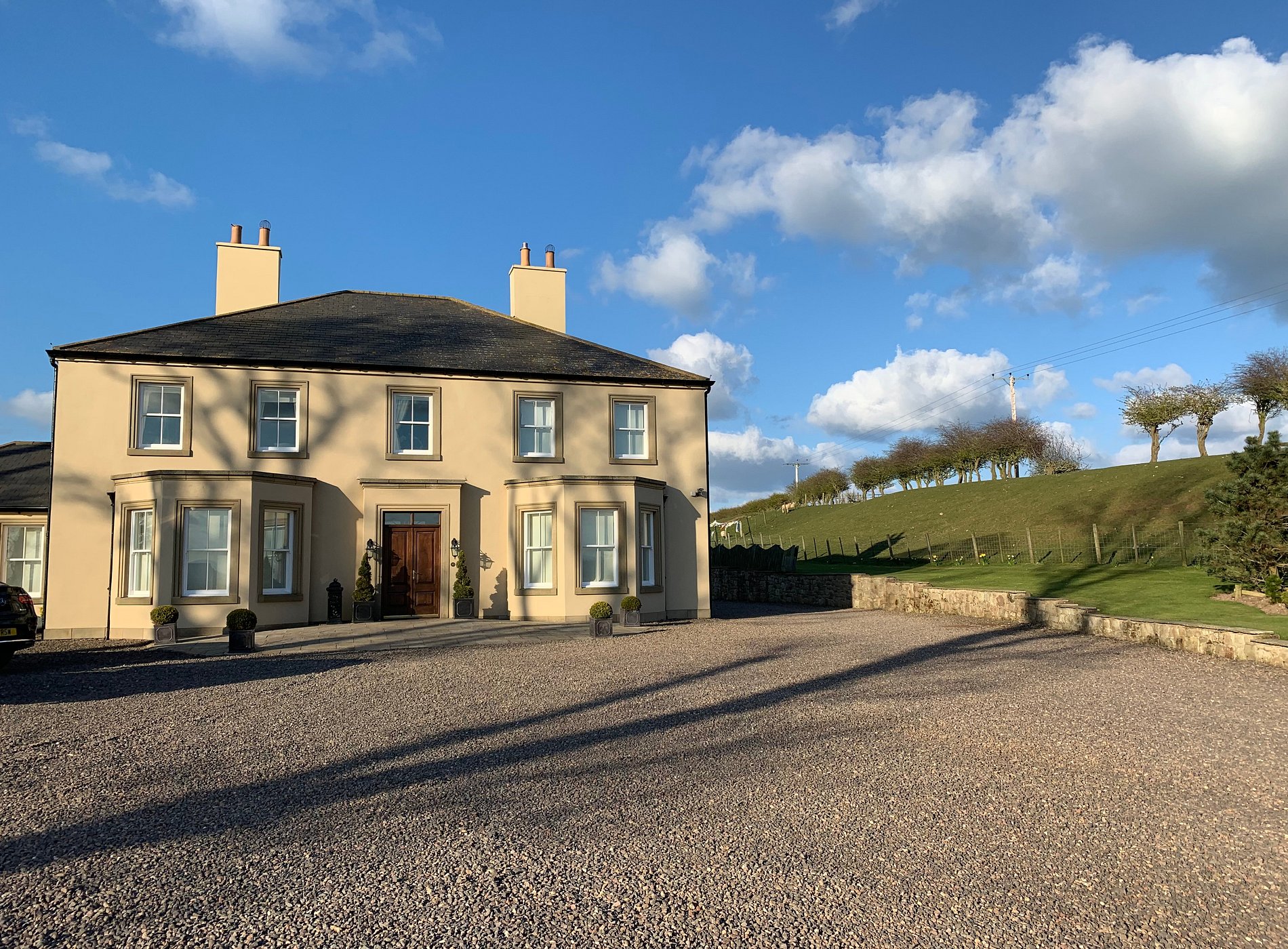 West Longridge Manor and Garden House 9