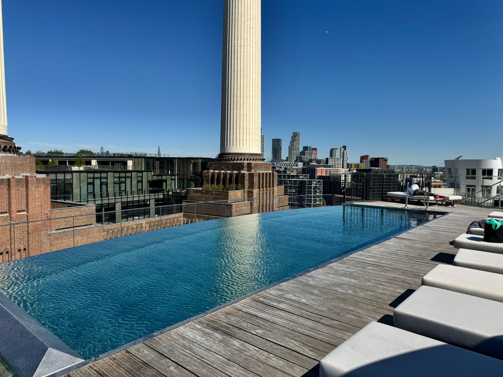 art'otel London Battersea Power Station, Powered by Radisson Hotels 3