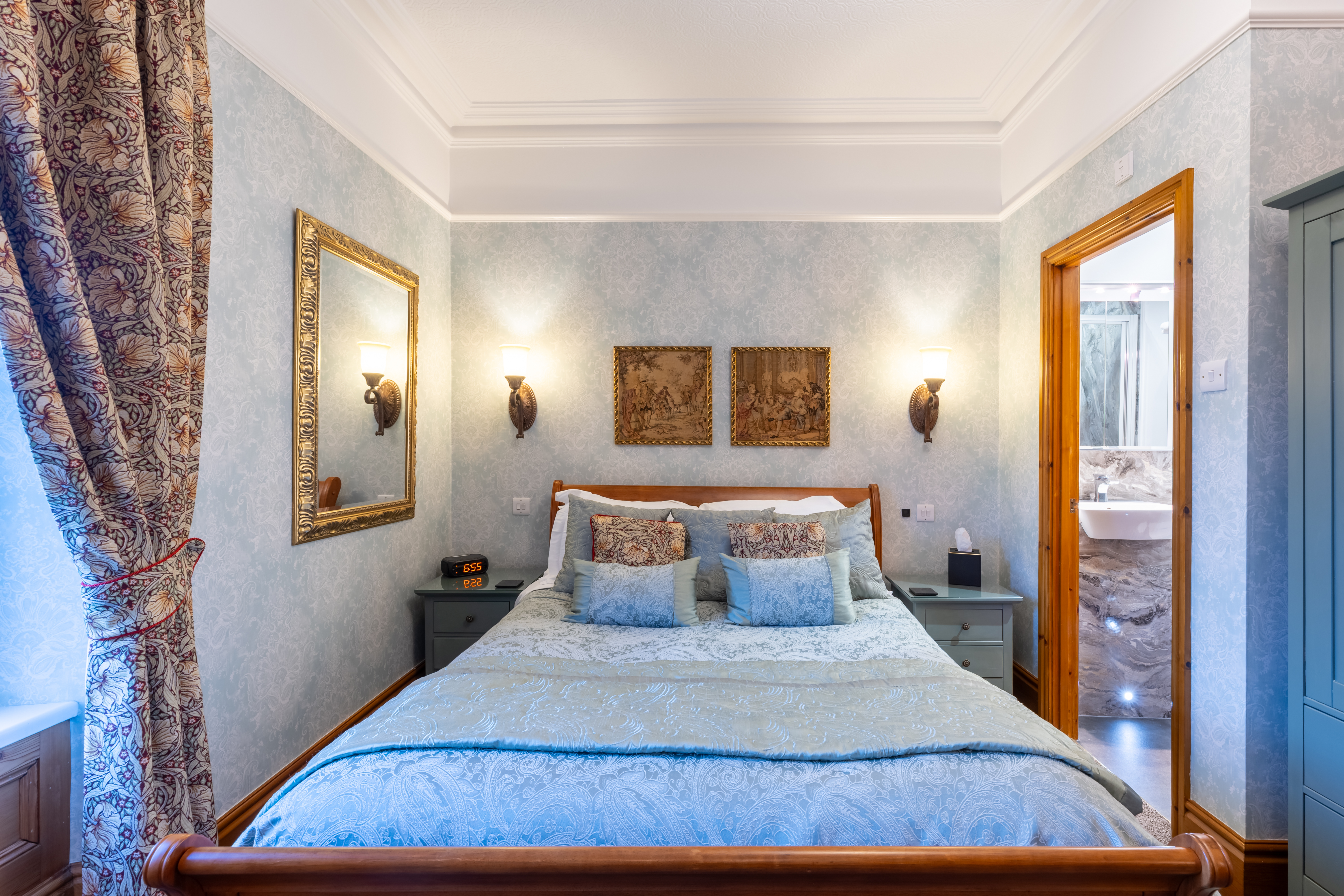 Brooklands Guest House 5* Luxury Accommodation