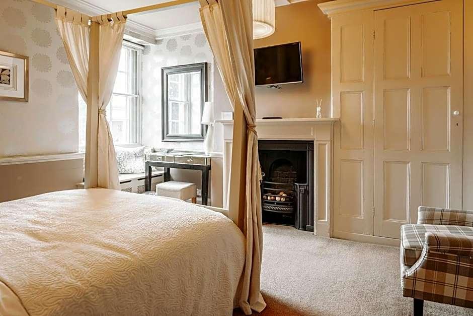 The Old Orleton Inn 3