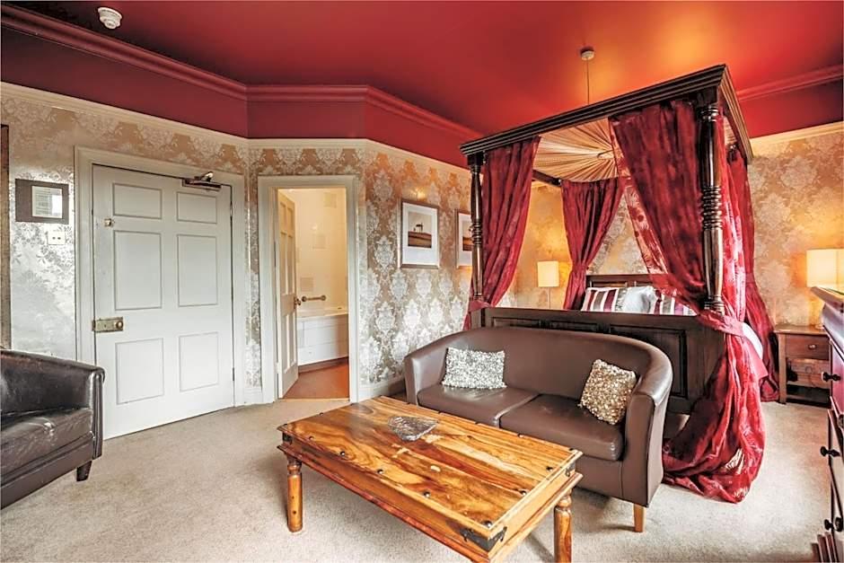 The Old Orleton Inn 6